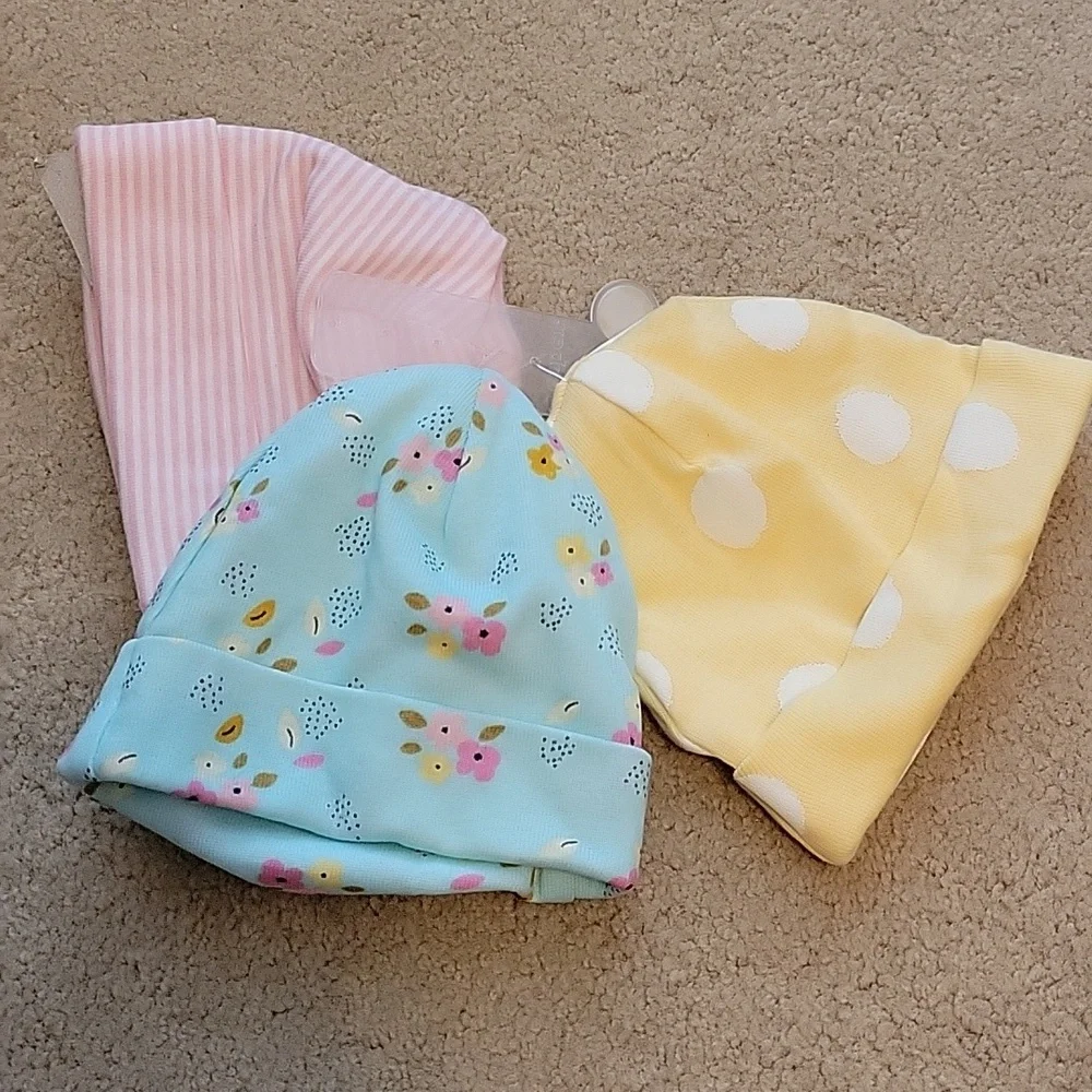 Gerber Set of 3 Hats 0-6 months New Pink Yellow Green Newborn Baby